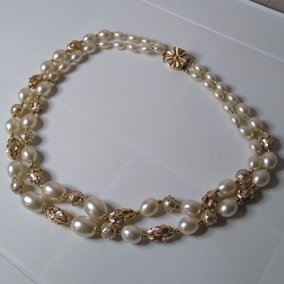 Vintage Plastic Bead Two Layer Necklace 21.5 Inches - Picture 1 of 16